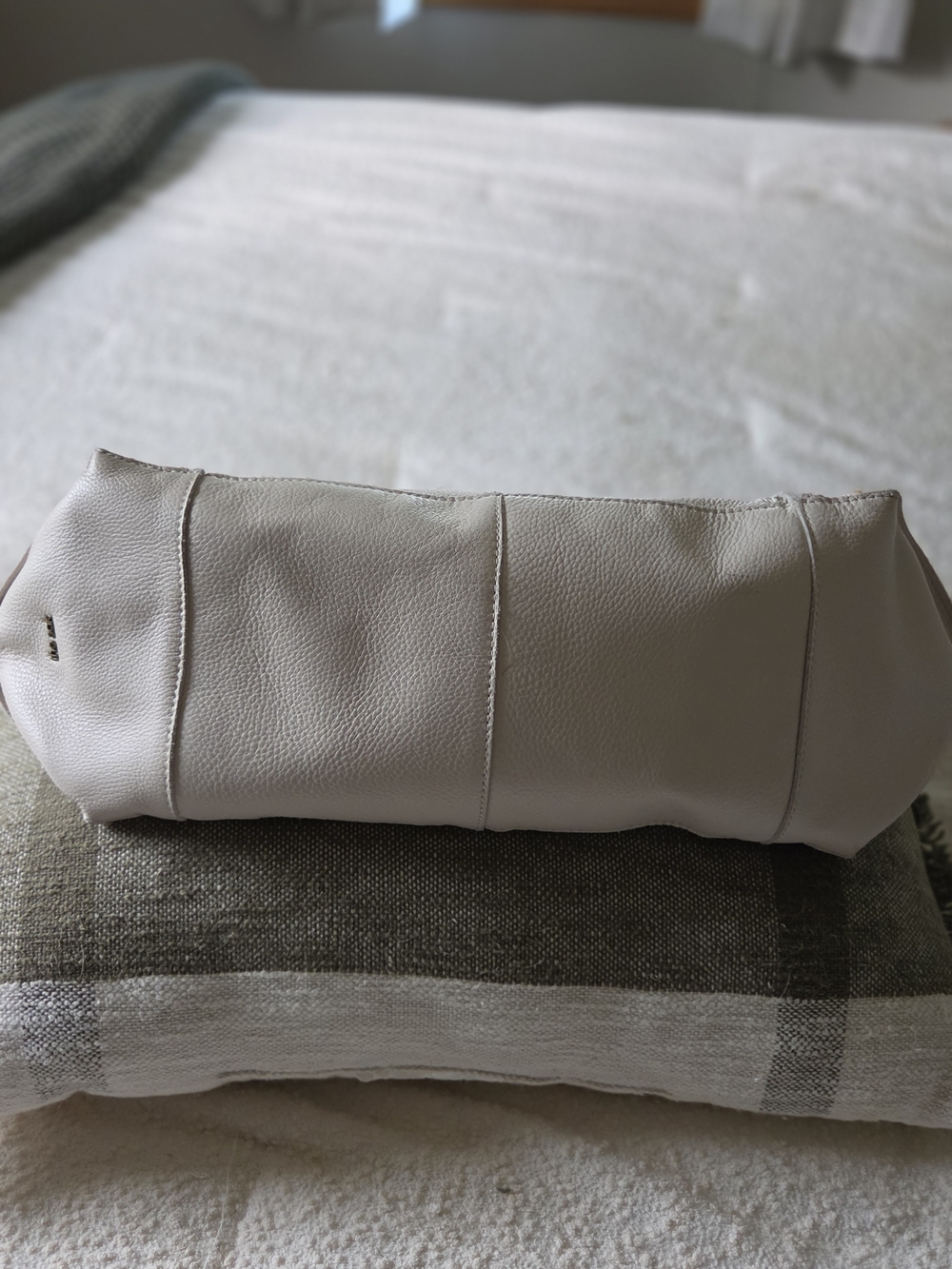 Los Feliz Large Tote - Leather - Stone Neutral Seminyak - Picture 3 of 9